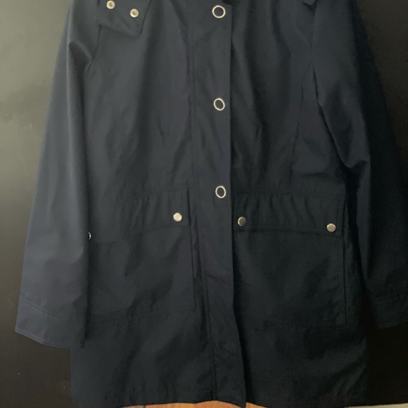 Small Women’s Navy Blue Johnston and Murphy Hooded Anorak - Picture 3 of 3